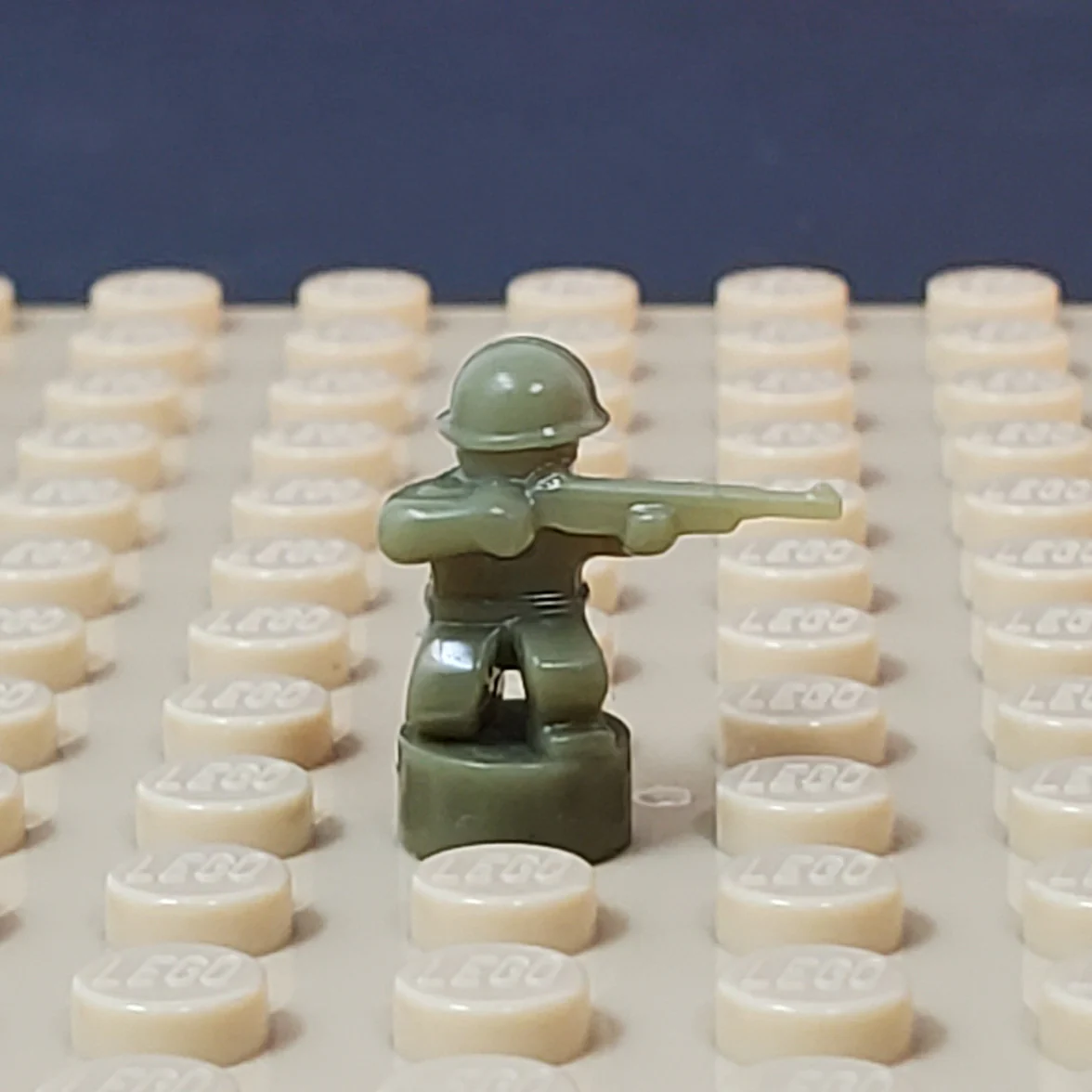 Nano Soldier - Kneeling with Rifle Variant (Single - Various Colors Available) - Image 3