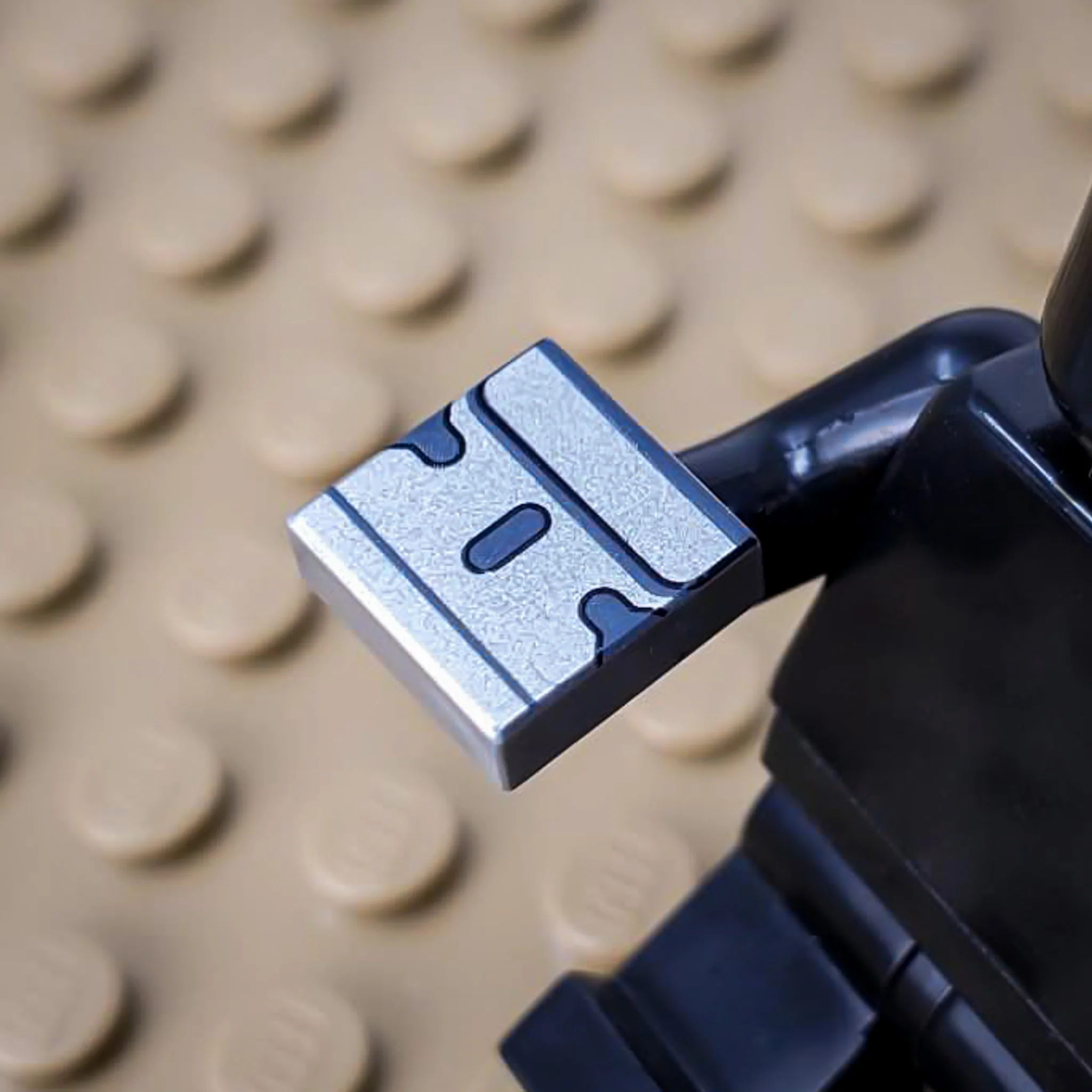 Razor Blade 1x1 Tile (Custom Pad Printed LEGO)